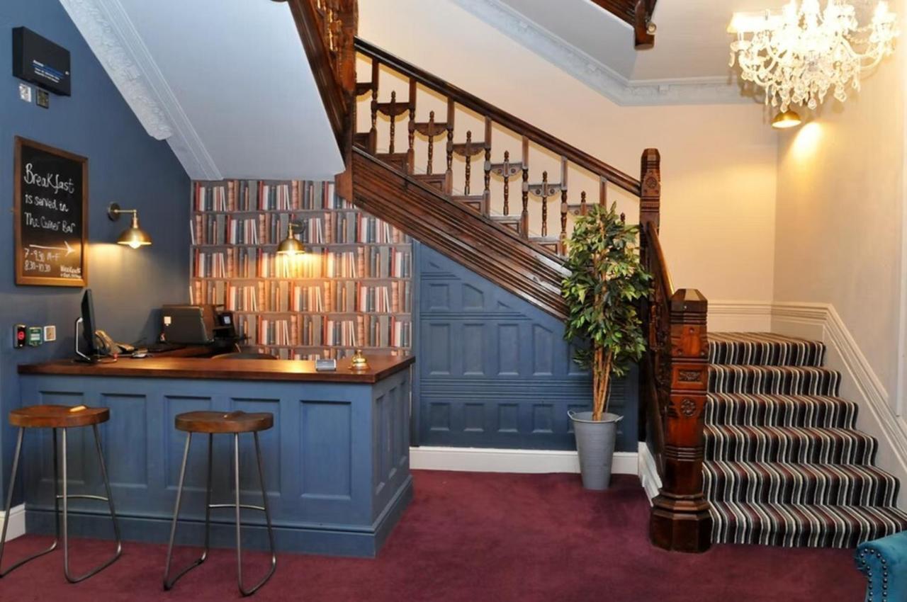 The Royal Hotel Crewe, A Brilliant Collection, Powered By Oyo エクステリア 写真