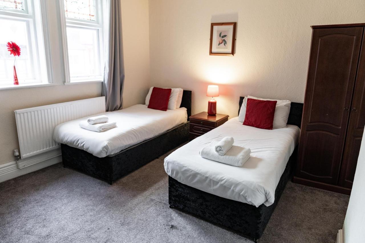 The Royal Hotel Crewe, A Brilliant Collection, Powered By Oyo エクステリア 写真