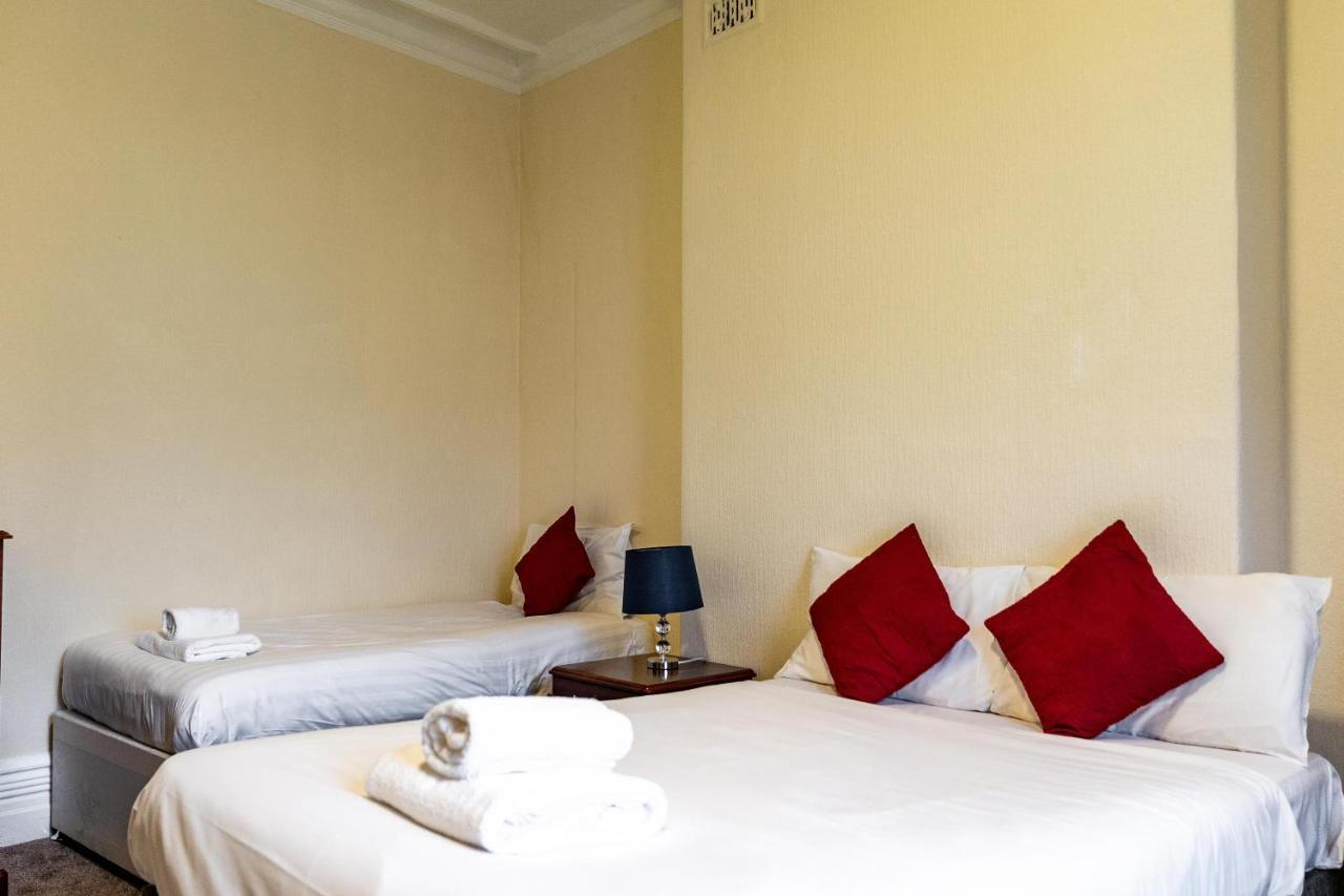 The Royal Hotel Crewe, A Brilliant Collection, Powered By Oyo エクステリア 写真