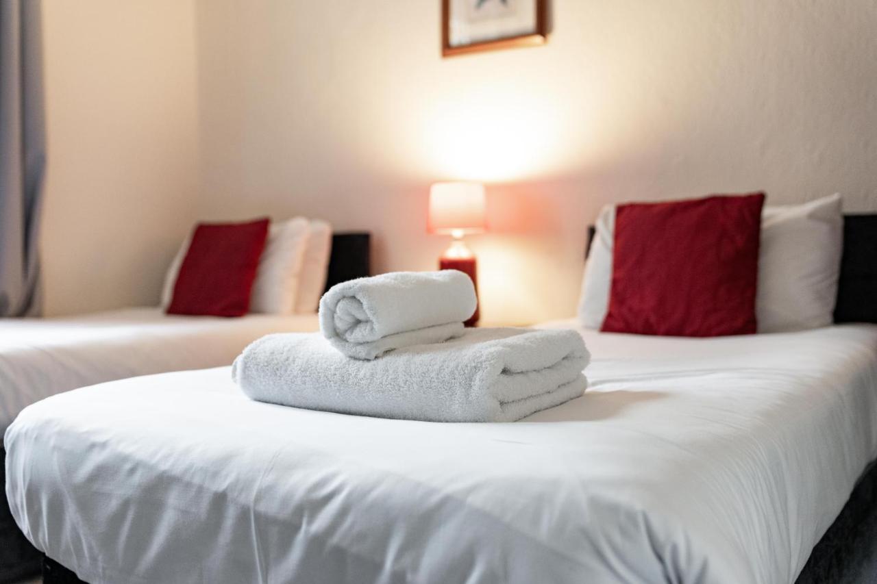 The Royal Hotel Crewe, A Brilliant Collection, Powered By Oyo エクステリア 写真