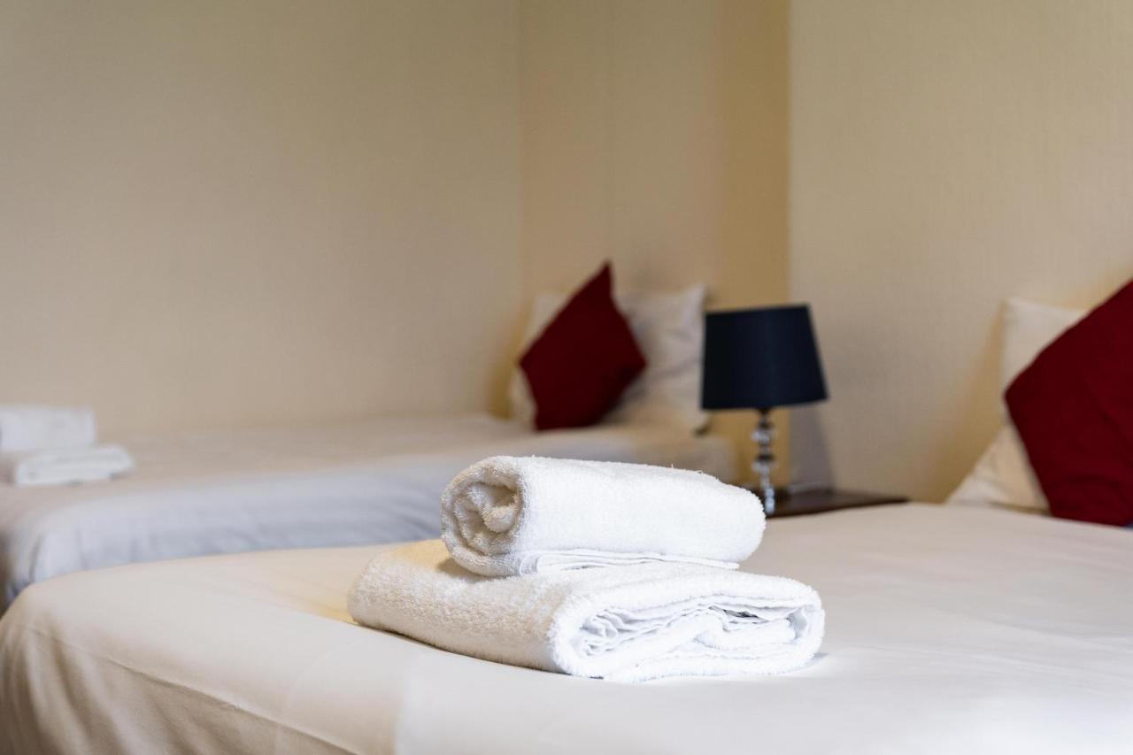 The Royal Hotel Crewe, A Brilliant Collection, Powered By Oyo エクステリア 写真