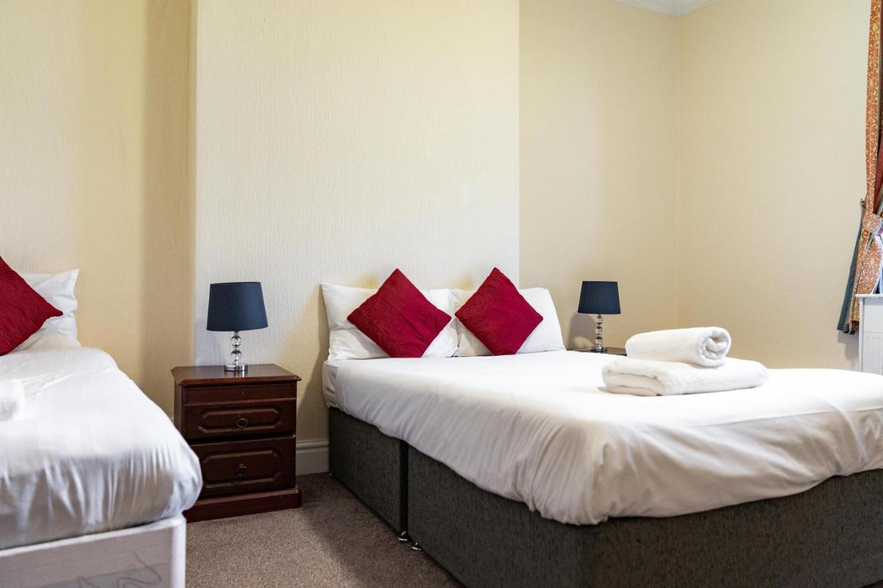 The Royal Hotel Crewe, A Brilliant Collection, Powered By Oyo エクステリア 写真